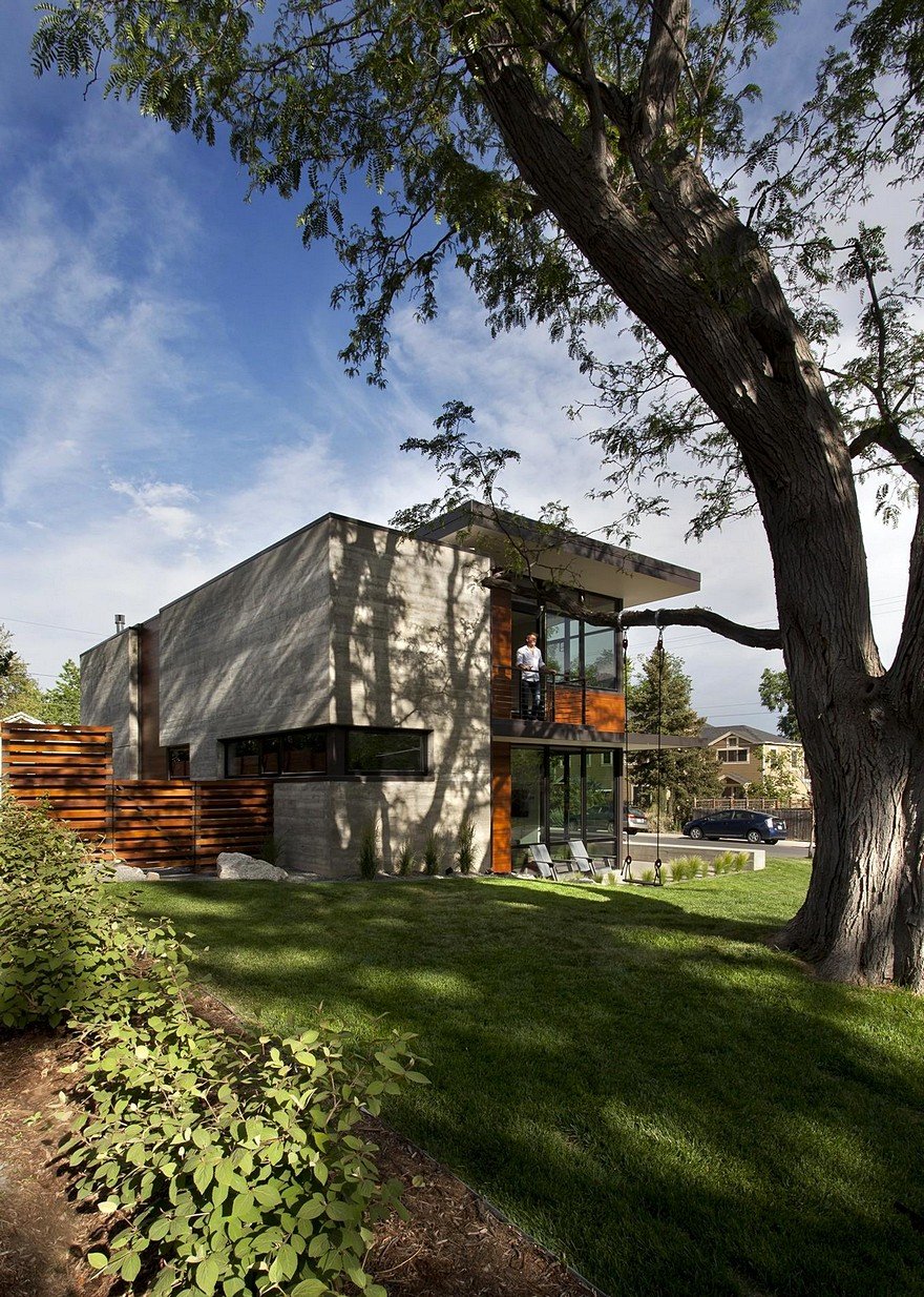 Modern Boulder House Designed for Two Professional Athletes 1