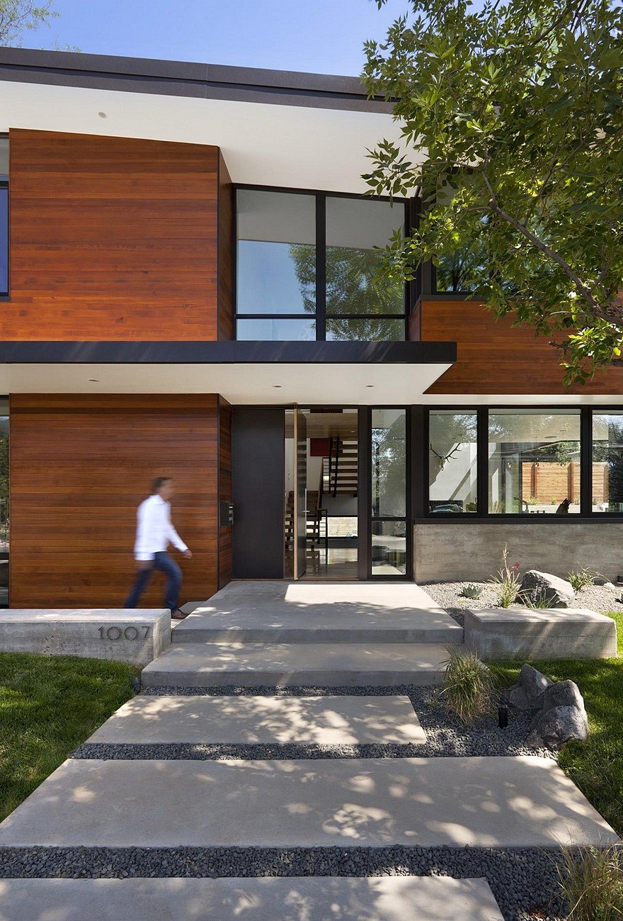 Modern Boulder House Designed for Two Professional Athletes 2