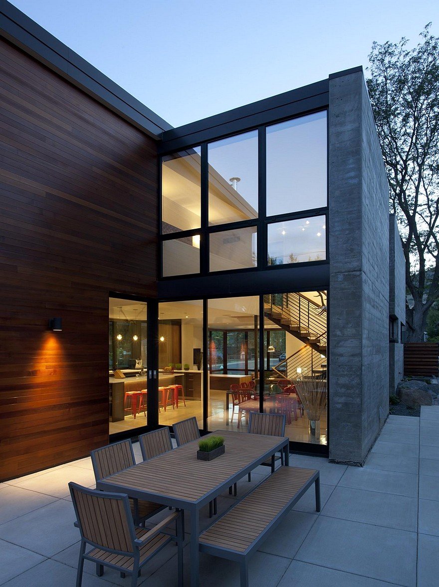 Modern Boulder House Designed for Two Professional Athletes 9