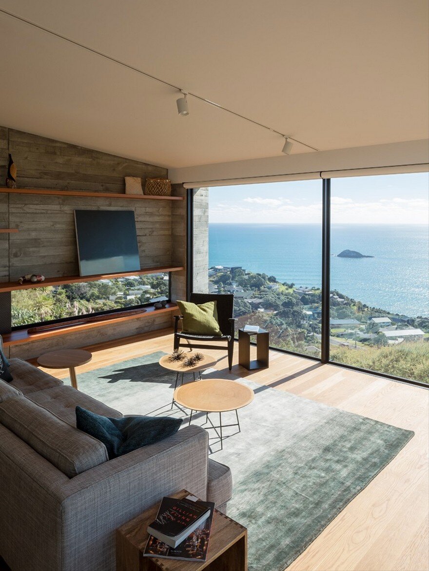 Muriwai Weekend House is Placed at the Edge of a Cliff to Capture the Dramatic Views 3