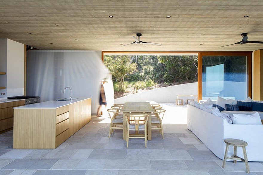 Small Beach House by Polly Harbison Design 13