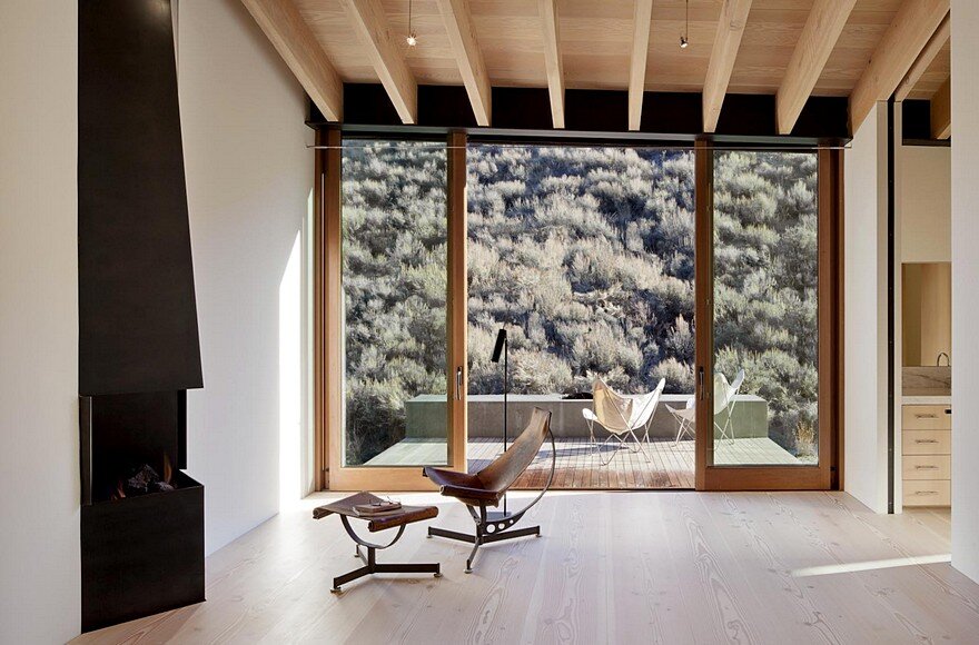 Sun Valley House with Exposed Granite and Tough Geometry Form 13