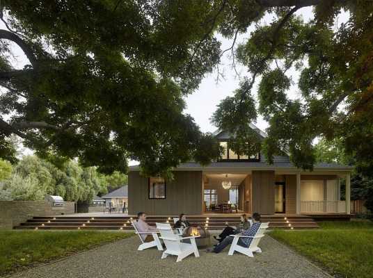 Wine Country Farmhouse Renovated by Bohlin Cywinski Jackson