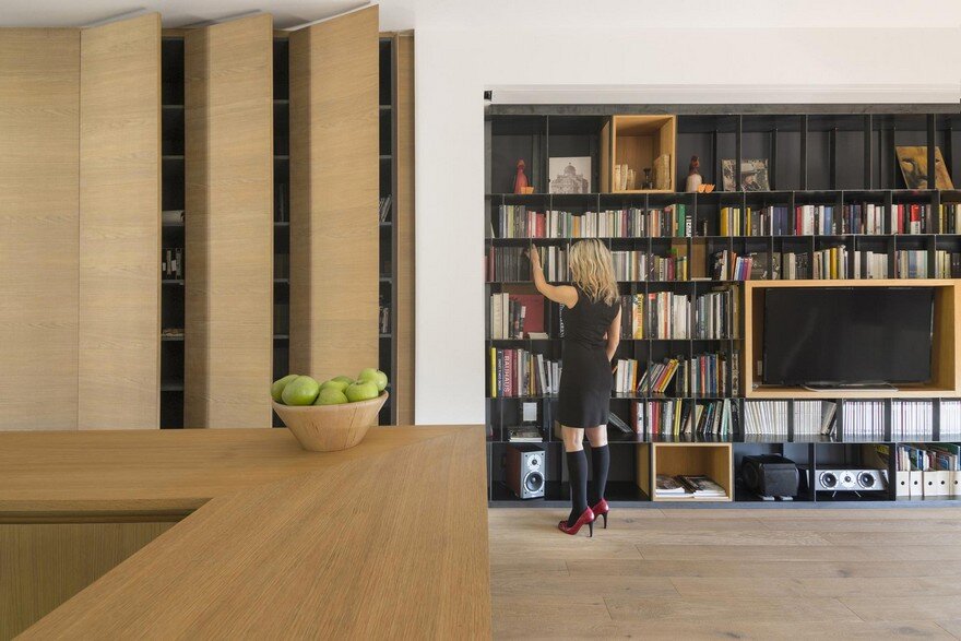 Architect Luca Compri Combined Wood and Iron to Modernize a 1960s Apartment 9
