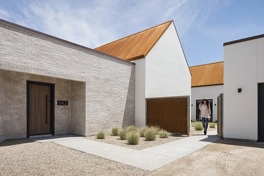 New Build Home Inspired by the Forms of the Missions in Southern Arizona 3