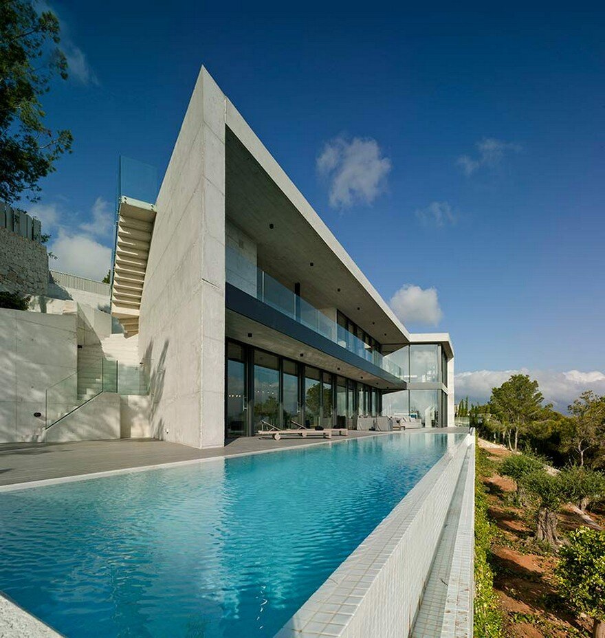 Concretus House is a Brutalist-Style Home in Cala Sardinera, Spain 1