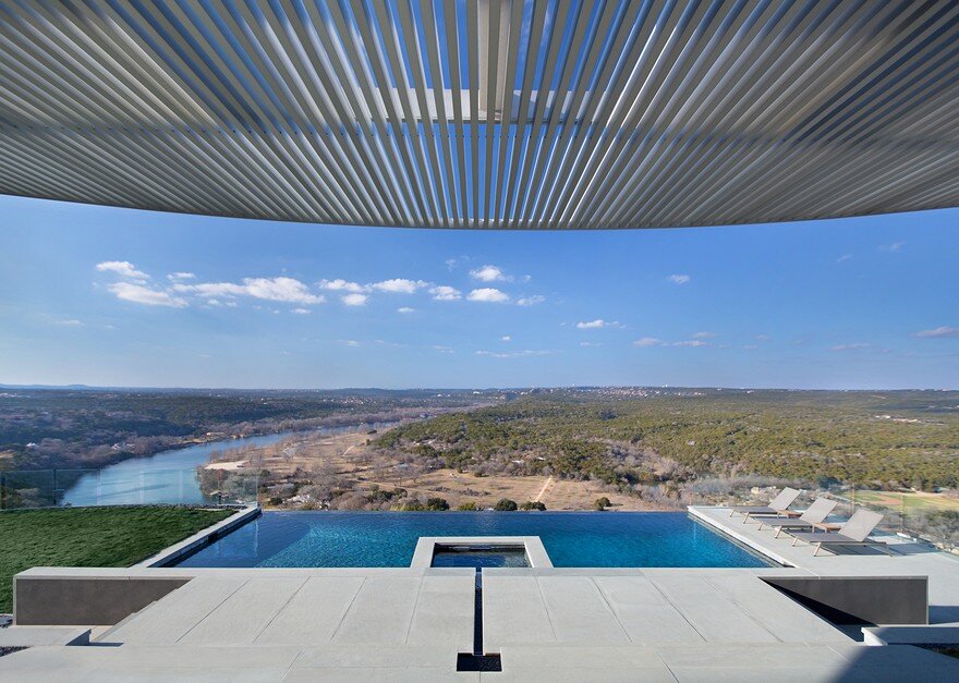 Hilltop Residence Offers a 180-degree View of Lake Austin 11