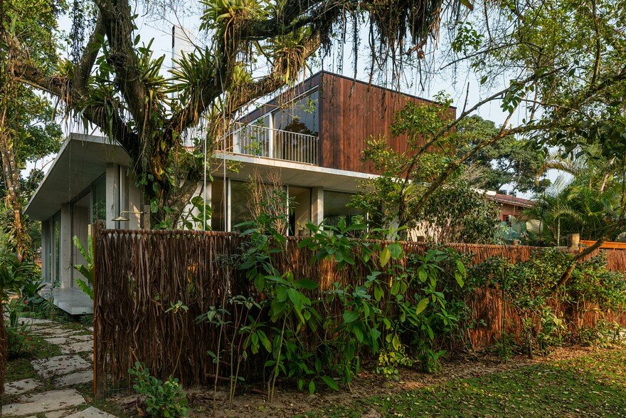 Itamambuca Beach House Surrounded by a Dense and Rich Rainforest Vegetation