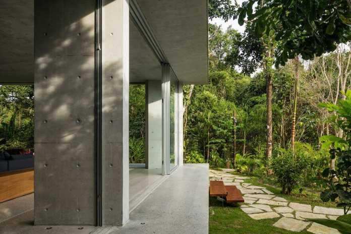 Itamambuca Beach House / Gui Mattos Arquitetura