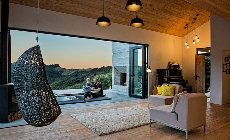 Modern Family Retreat House Inspired by New Zealand’s Backcountry Huts 2