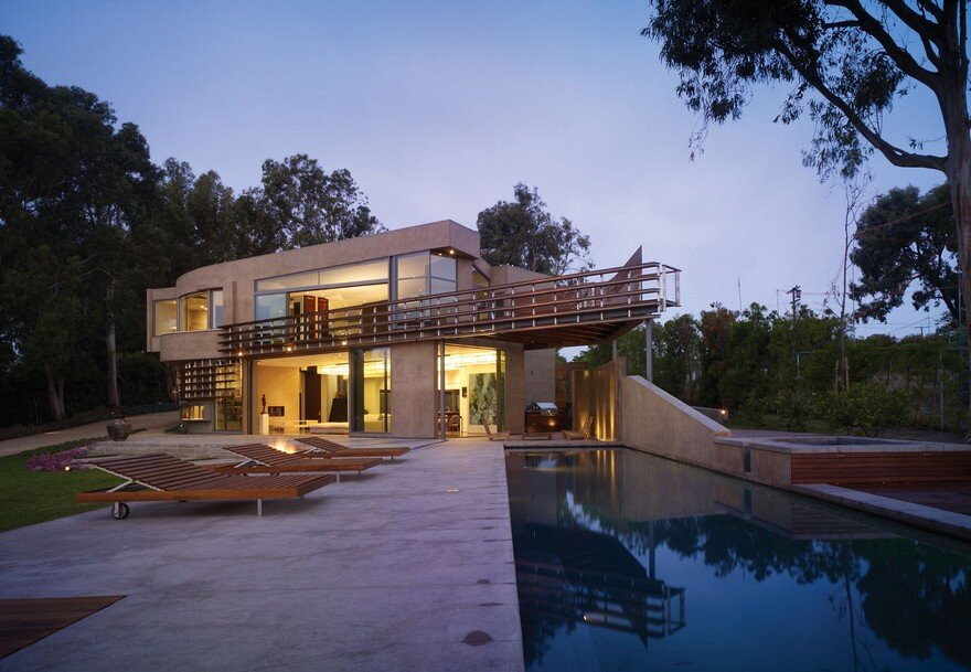 Point Dume House by Griffin Enright Architects 2