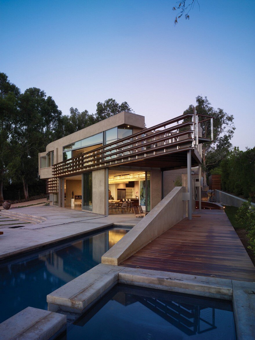 Point Dume House by Griffin Enright Architects 1