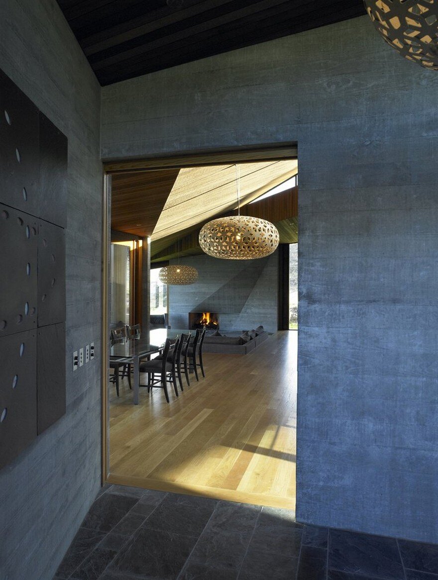 Te Kaitaka House Has a Sculptural Shape Inspired by the Alpine Landscape 6