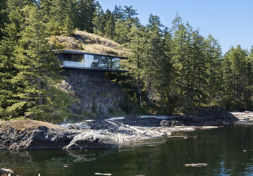 Tula House is Perched 44 Feet Above the Pacific Ocean on a Remote Island