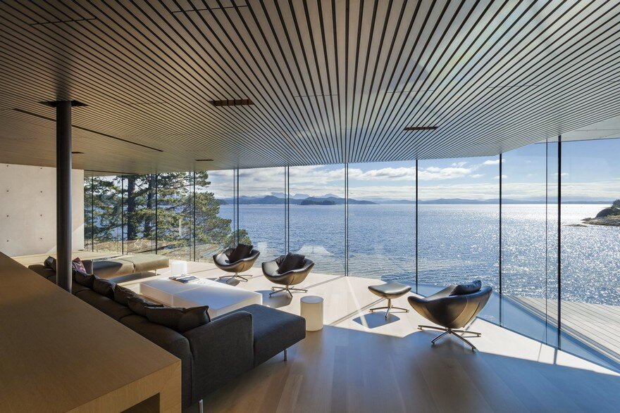 Tula House is Perched 44 Feet Above the Pacific Ocean on a Remote Island 11