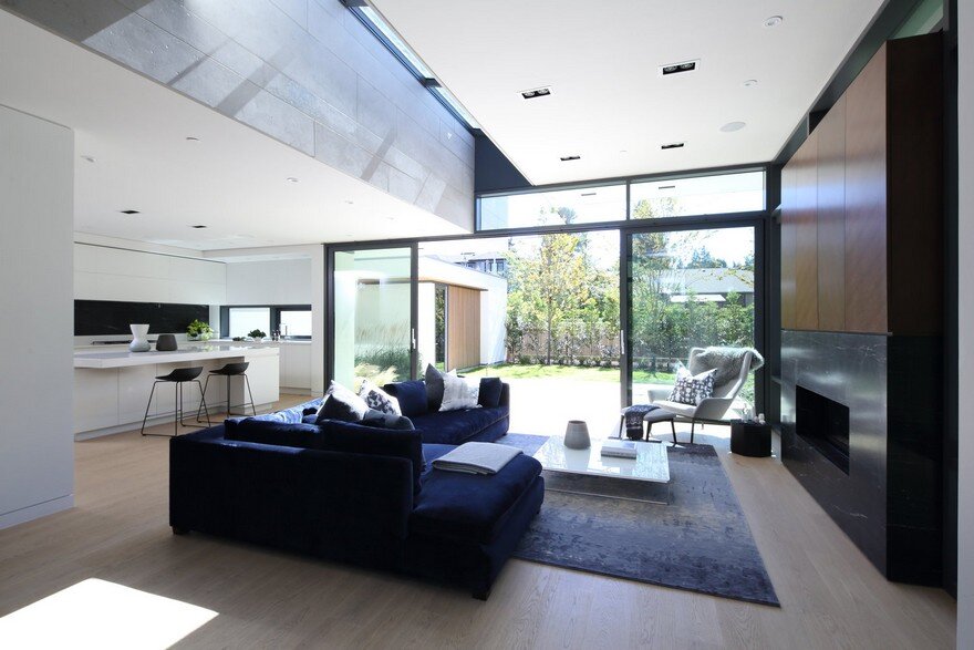 Vancouver House with Ample Garden and Courtyard Spaces 8