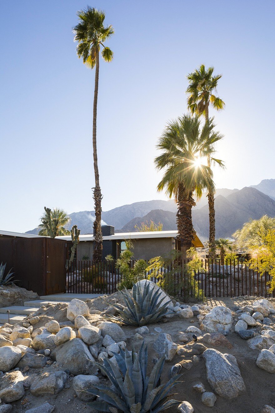 1954 Custom-Built Home Renovated by Hundred Mile House in Palm Springs, California 1