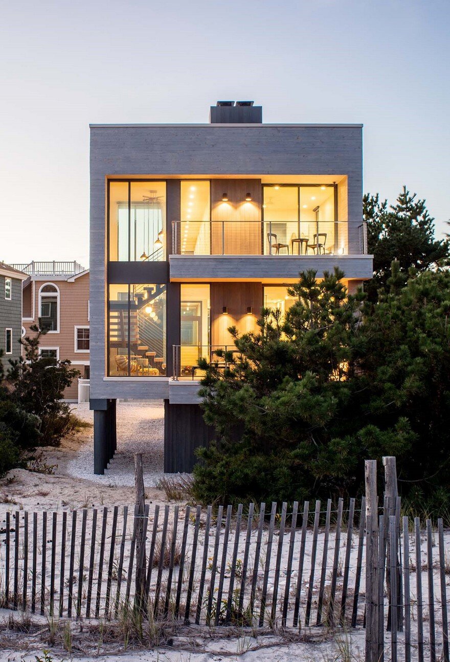 Beachfront House in New Jersey Designed for a Family of Five 13