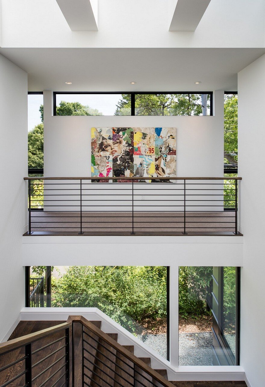 Calhoun House is Composed of Three Pavilions Interconnected by Transparent Garden Spaces 9