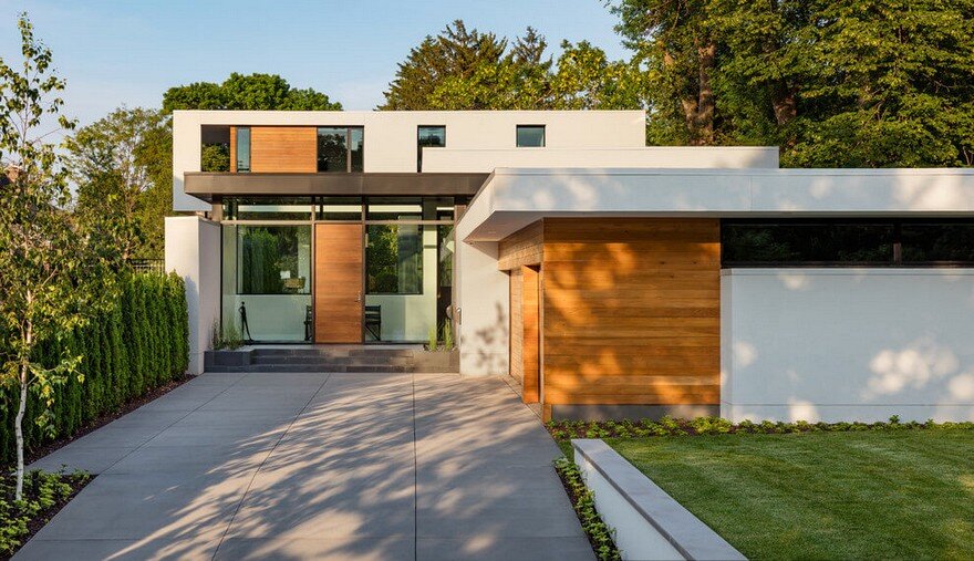 Calhoun House is Composed of Three Pavilions Interconnected by Transparent Garden Spaces 13