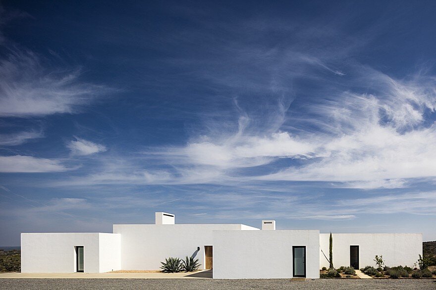 Grandola House Located in a Vast and Arid Landscape of Portugal 1