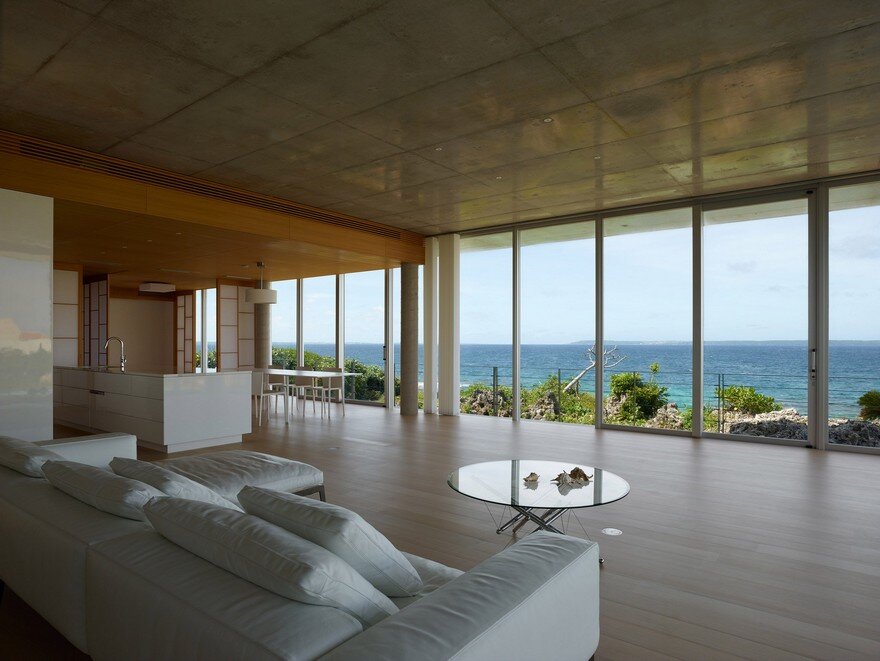 This House Provides a Meditative Retreat with Expansive Views of the East China Sea 2