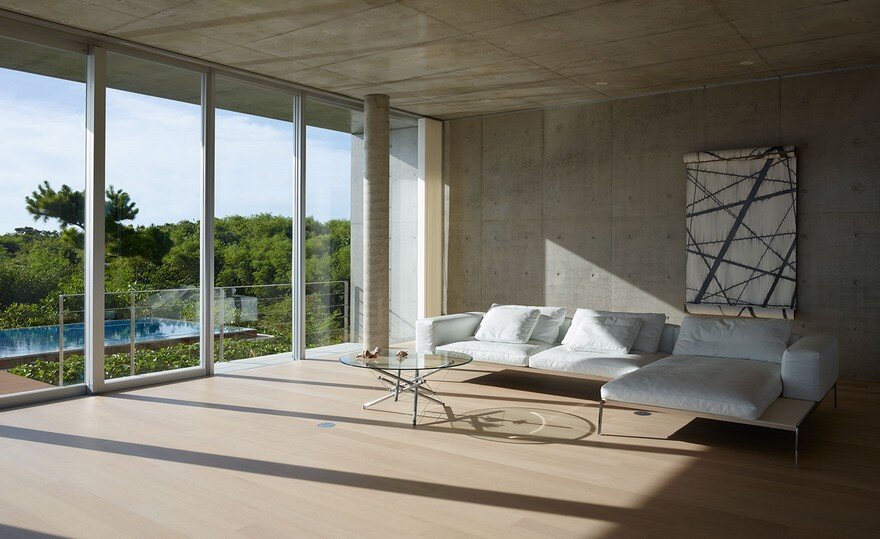 This House Provides a Meditative Retreat with Expansive Views of the East China Sea 6