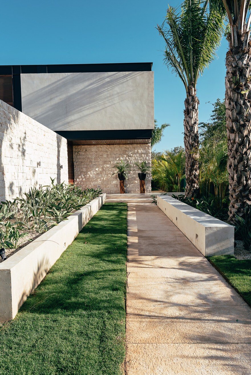 Merida House Provides an Intimate Place for a Family of Five 3