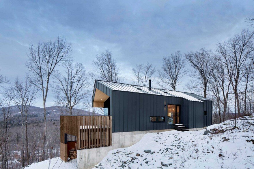 Quebec Country House Consisting of Two Stacked Volumes 1
