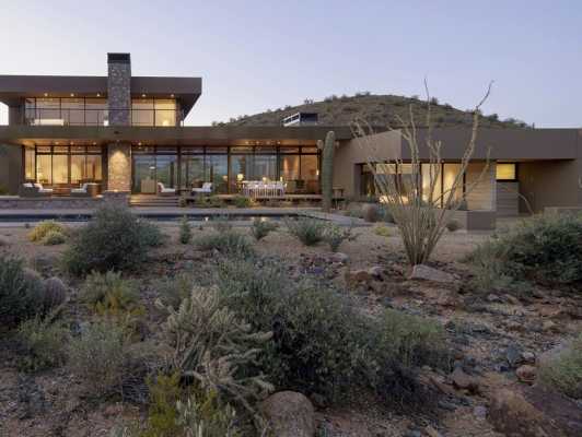 Winter Retreat Located in the Arid Desert of Scottsdale, Arizona 2