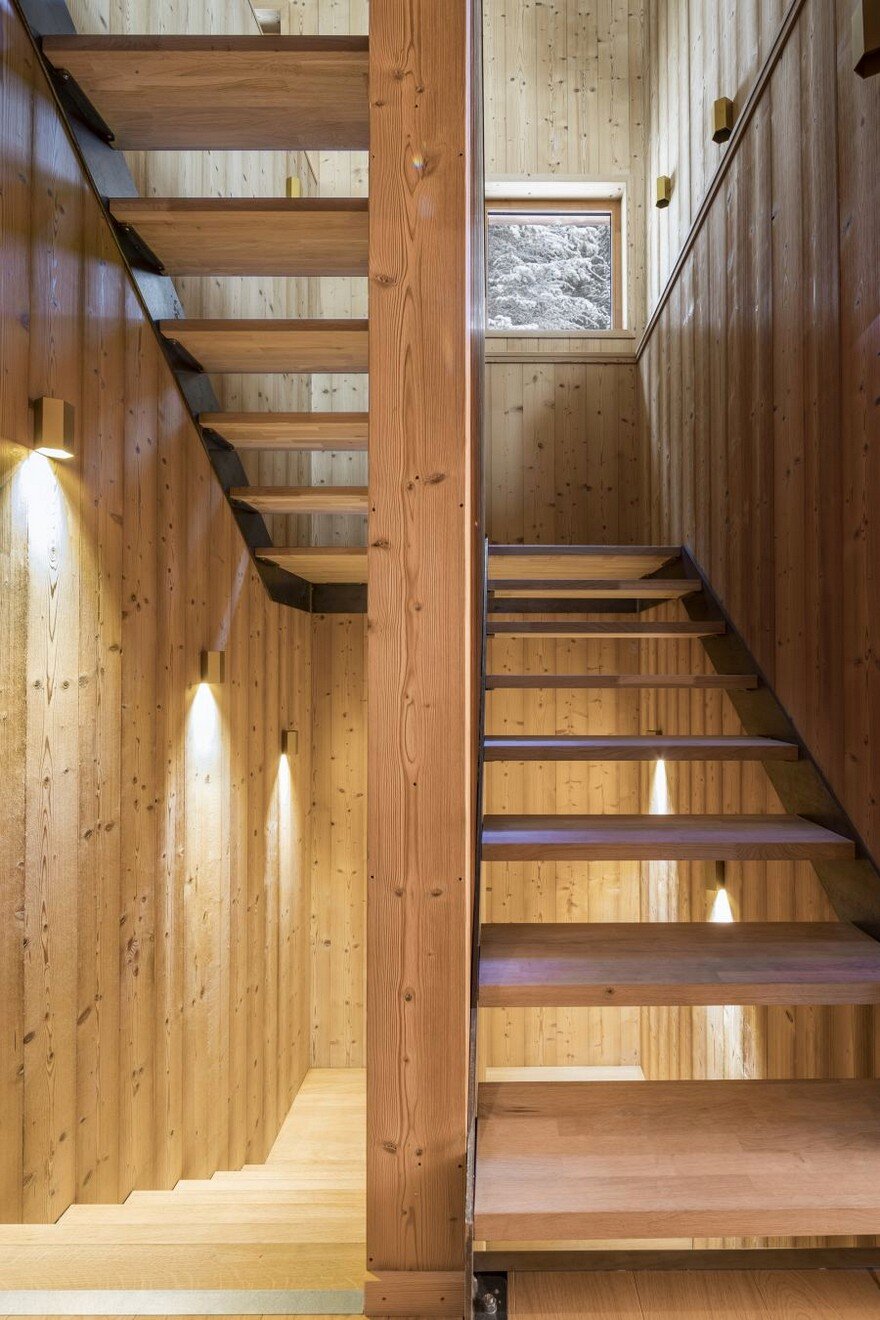 This Wooden Mountain House Features Delightful Mix of Traditional and Modern 4
