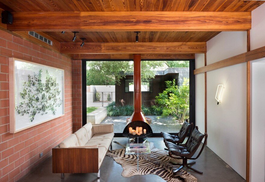 1954 One-Story House Renovated by Tobin Smith Architect in San Antonio, Texas 4