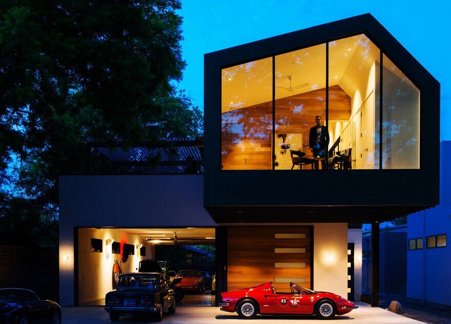 Autohaus Residence and Car Collectors’ Garage in Central Texas 20