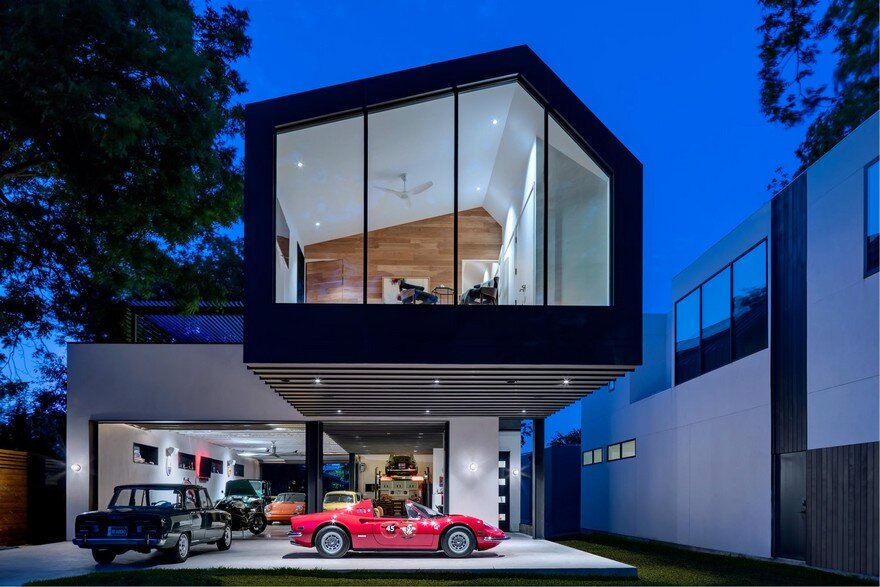Autohaus Residence and Car Collectors’ Garage in Central Texas 1