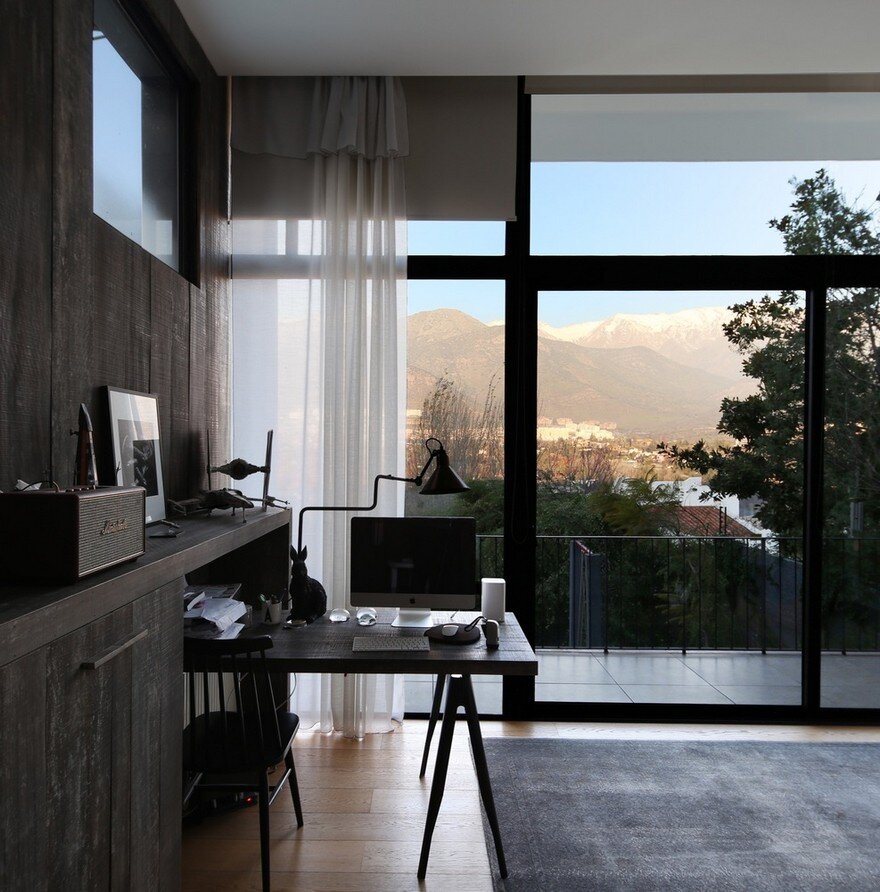 Beautiful Home in Chile With Panoramic View Over the City 8
