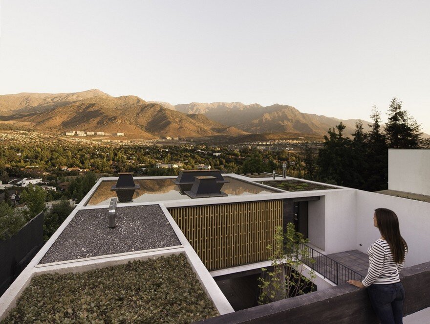 Beautiful Home in Chile With Panoramic View Over the City 9