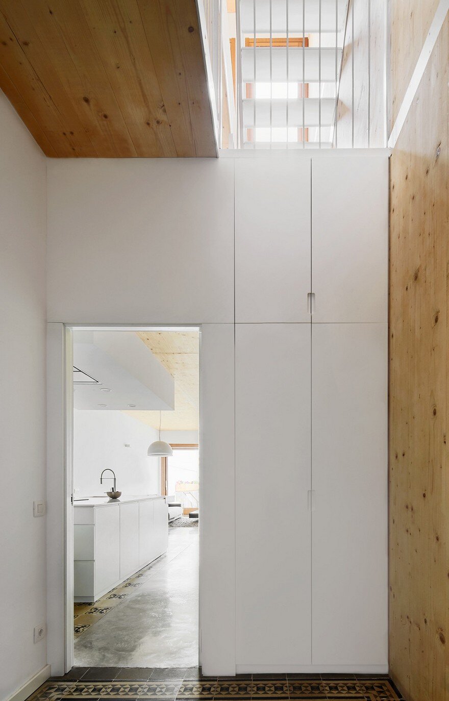 Energy-Efficient Home Built Between Two Dividing Walls in Terrassa, Barcelona 11