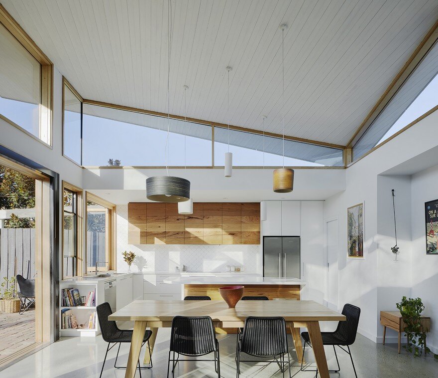 Glide House: Sun-Filled Creative Home by Ben Callery Architects 7