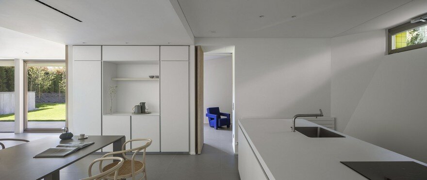 Introverted House - Isolation and Privacy are the Ingredients of this Residential Project 10