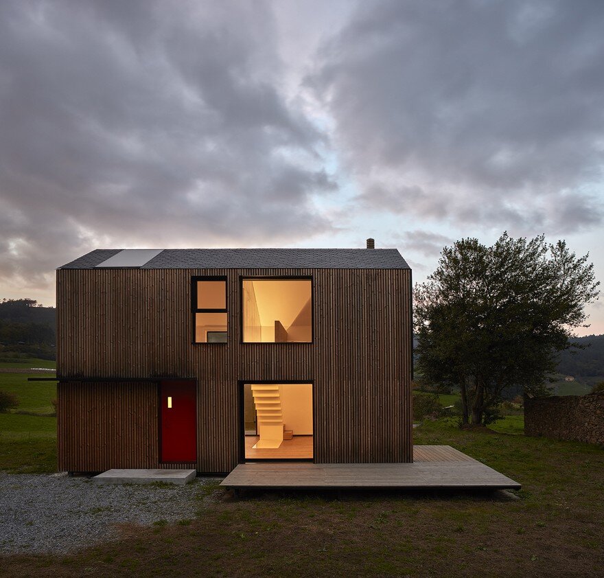 Modern Modular House Assembled in a Factory and Installed in Asturias, Spain 2