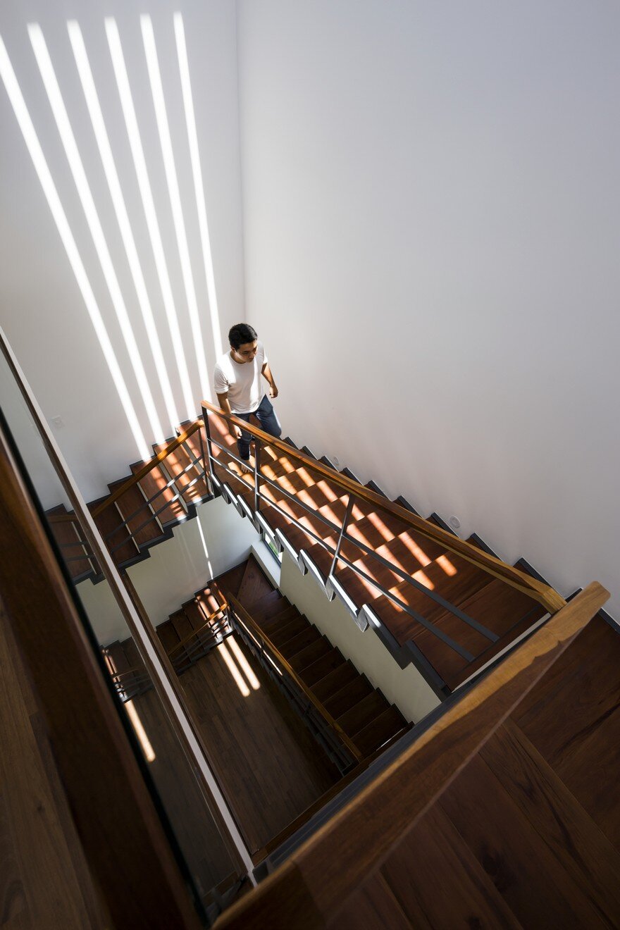 Modern Vertical Home Maximizes Light and Space in Nha Trang, Vietnam 7