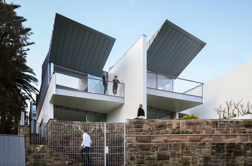 Narrow Beach House in Sydney by Marston Architects