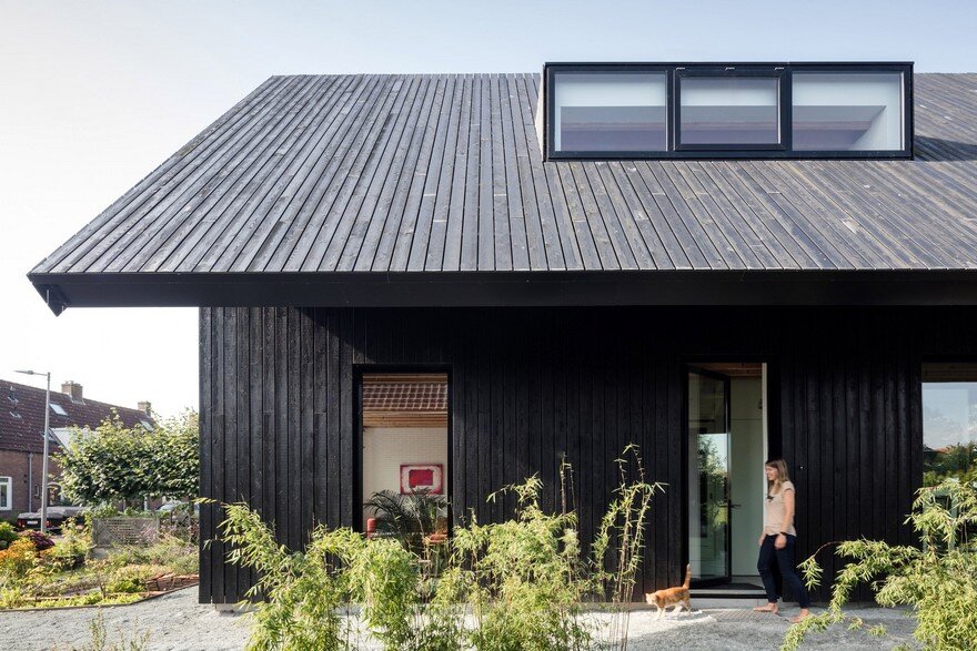 Old Brick House Replaced by a New Sustainable Timber House in Amsterdam 2
