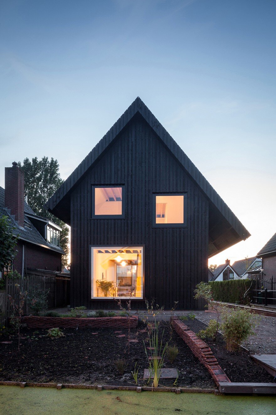 Old Brick House Replaced by a New Sustainable Timber House in Amsterdam 12