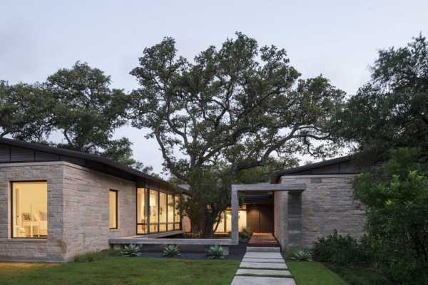 Ridge Oak Residence by McKinney York Studio 12