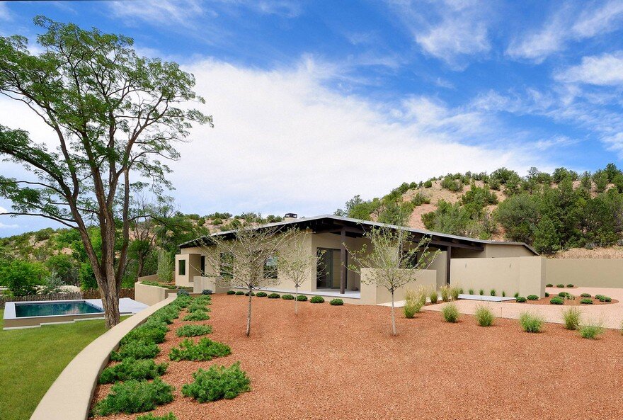 Santa Fe Contemporary Home Designed to Showcase an Art Collection