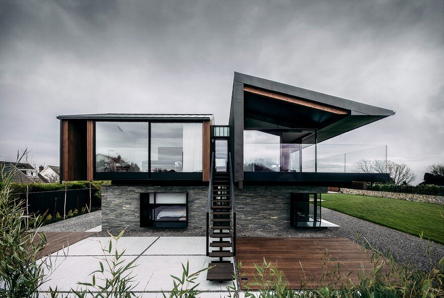 This Wales House is a Very Elegant Piece of Architecture