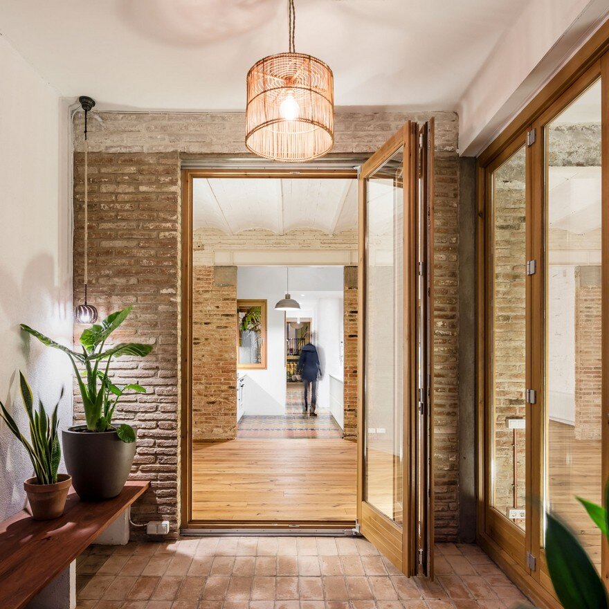 XX Century Patio-Apartment Refurbished and Adapted to Mediterranean Climate in Barcelona 8