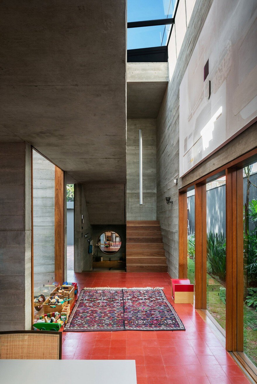 Brutalist-Inspired Concrete House in Sao Paulo by UNA Arquitetos 10