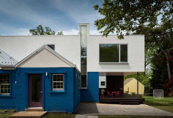 Contemporary Box-Shaped Extension for a Bungalow Home in Maryland